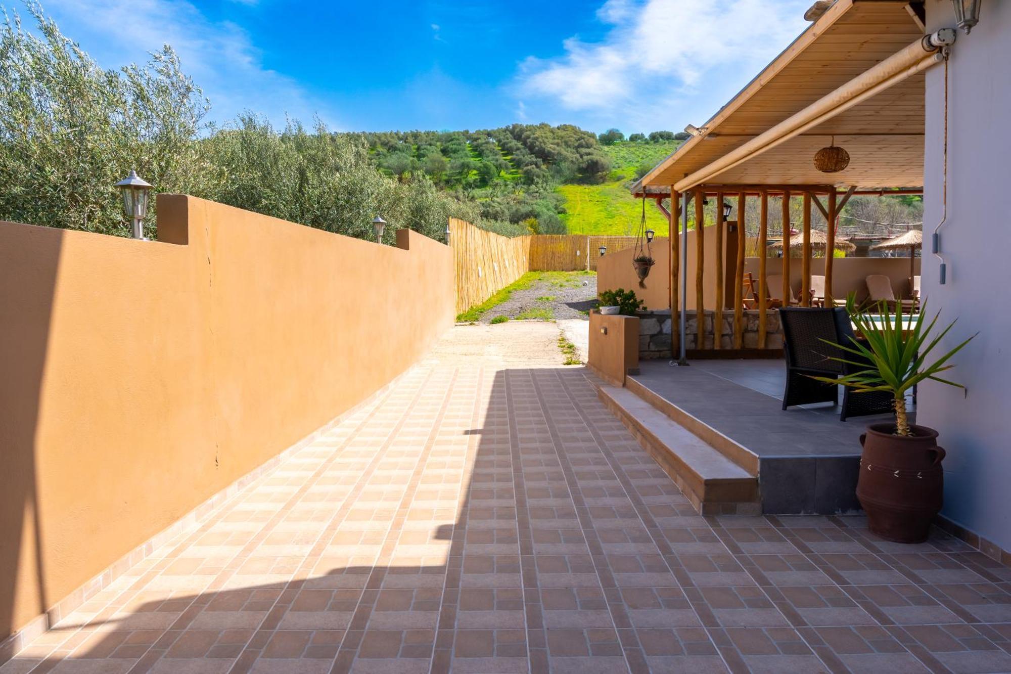 Countryhouse Villa With Pool & Private Parking Iráclio Exterior foto